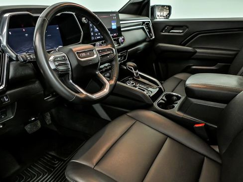 Used 2024 GMC Canyon Elevation w/ Elevation Premium Package AWD/4WD image 11