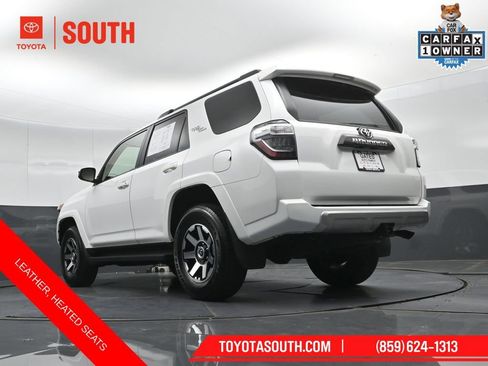 Used 2024 Toyota 4Runner TRD Off-Road Premium AWD/4WD image 42