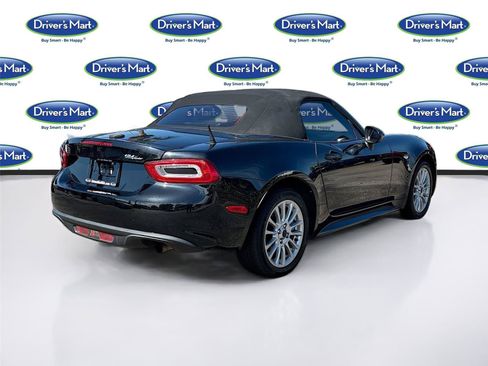 Used 2017 FIAT 124 Spider Classica RWD image 7