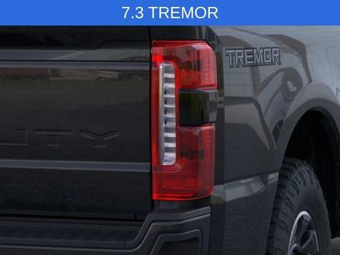 New 2026 Ford F250 XLT w/ XLT Premium Package AWD/4WD image 21