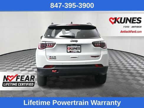 Used 2025 Jeep Compass Trailhawk AWD/4WD image 8