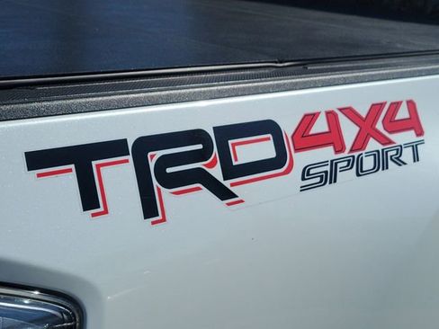 Used 2022 Toyota Tacoma SR image 6