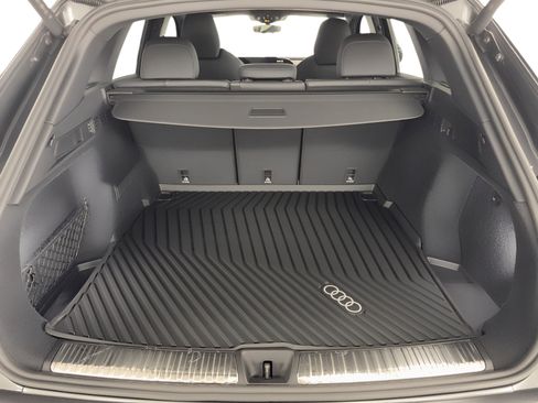 New 2025 Audi SQ5 Premium Plus image 13