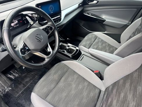 Used 2022 Volkswagen ID.4 Pro image 9
