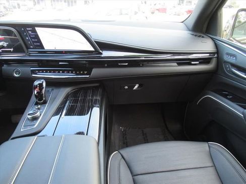 Used 2022 Cadillac Escalade ESV Sport w/ Touring Package image 11