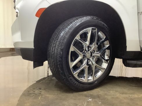 Used 2023 Chevrolet Tahoe LS w/ Driver Alert Package AWD/4WD image 25