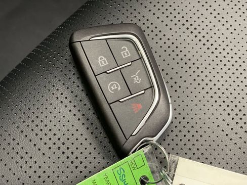 Used 2025 Cadillac Optiq Sport 2 w/ LPO, Floor Liner Package image 30