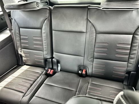 New 2026 GMC Yukon XL AT4 Ultimate w/ LPO, Floor Liner Package AWD/4WD image 18