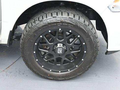 Used 2015 RAM 1500 Express AWD/4WD image 24