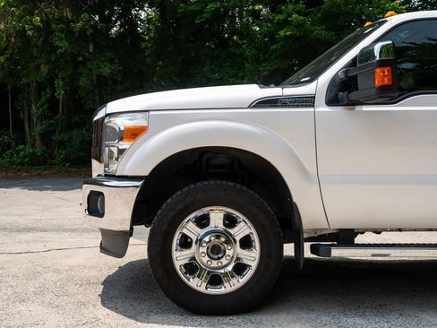 Used 2016 Ford F350 Lariat AWD/4WD image 3