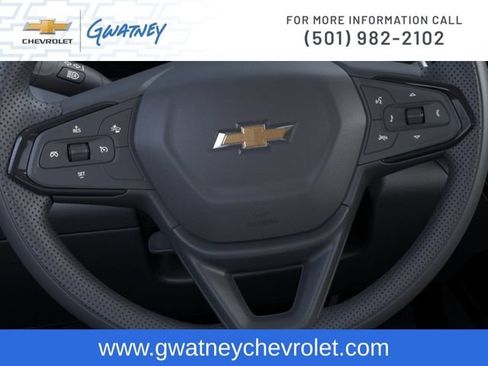 Used 2025 Chevrolet Trax LT FWD image 19