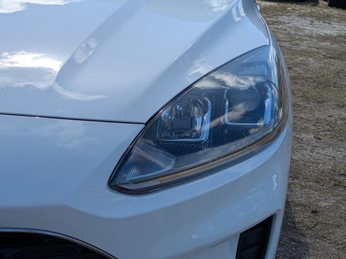 Used 2022 Ford Escape SE image 10