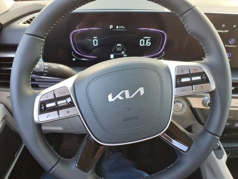 New 2025 Kia Telluride S image 23