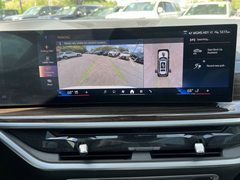 Used 2024 BMW X7 xDrive40i w/ Premium Package AWD/4WD image 19