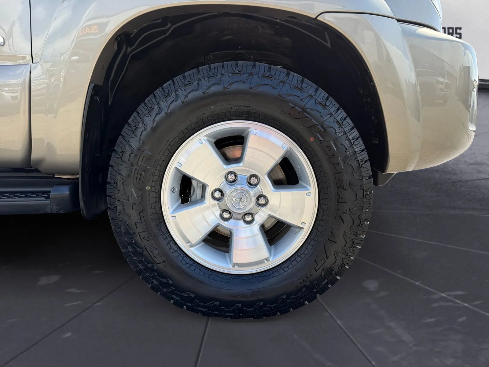 Used 2008 Toyota 4Runner SR5 w/ SR5 Extra Value Pkg 1 AWD/4WD image 26