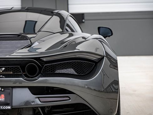 Used 2019 McLaren 720S Performance image 11