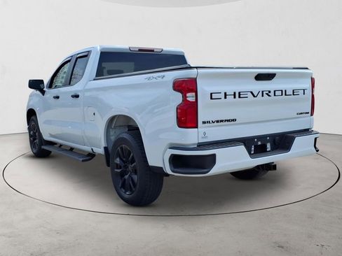 Used 2022 Chevrolet Silverado 1500 Custom AWD/4WD image 7