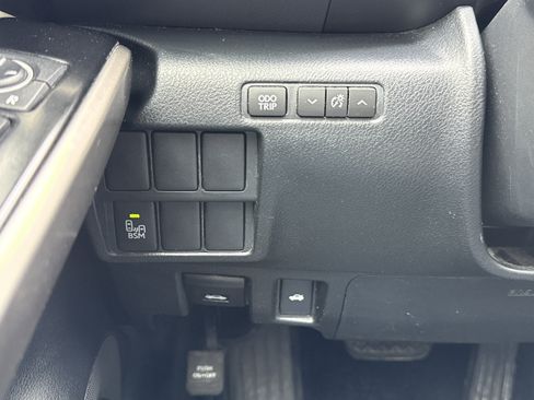 Used 2014 Lexus IS 250 AWD w/ Navigation Package image 31