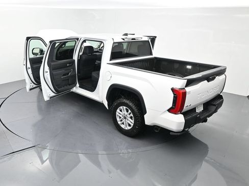 Used 2024 Toyota Tundra SR5 w/ SR5 Premium Package AWD/4WD image 28