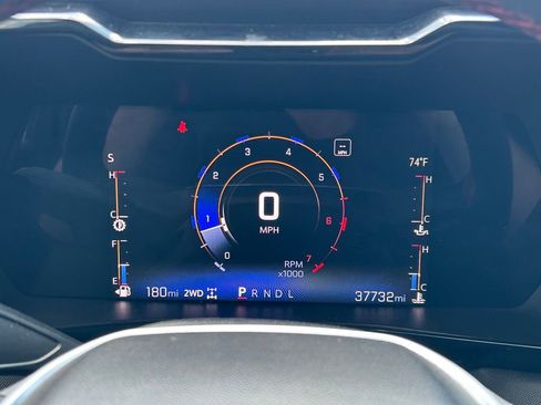 Used 2023 Chevrolet Colorado Z71 w/ Z71 Convenience Package 2 AWD/4WD image 34