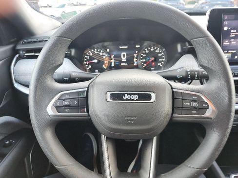 Used 2025 Jeep Compass Sport AWD/4WD image 22
