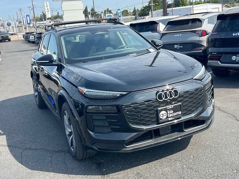 Used 2025 Audi Q6 e-tron Premium Plus w/ Premium Plus AWD/4WD image 3
