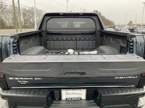 New 2025 GMC Sierra EV Denali image 17