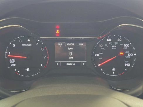Used 2023 Chevrolet TrailBlazer LT FWD image 24