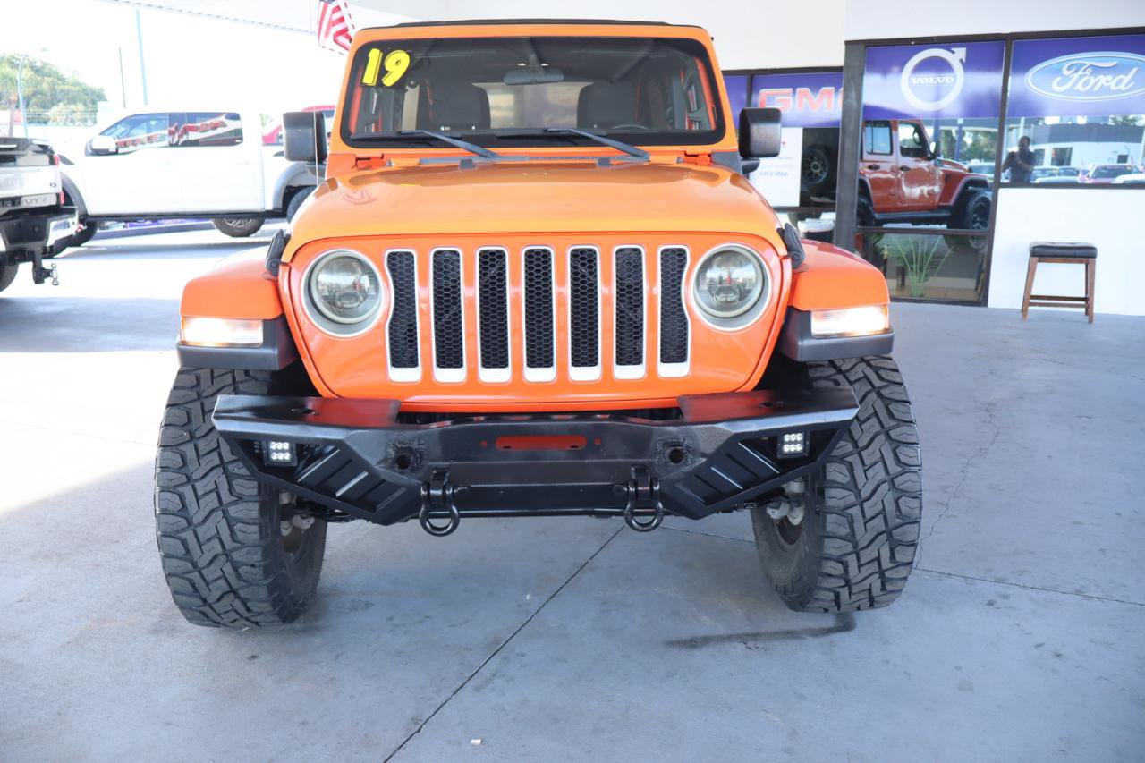 Used 2019 Jeep Wrangler Unlimited Sahara AWD/4WD image 13