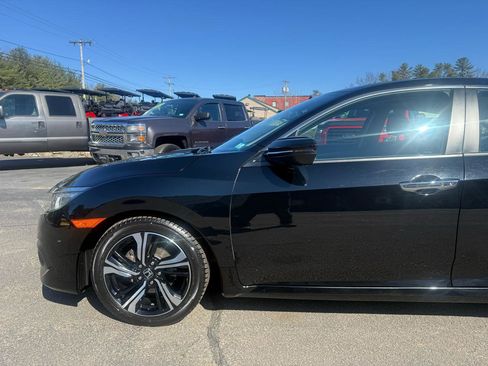 Used 2016 Honda Civic Touring image 5
