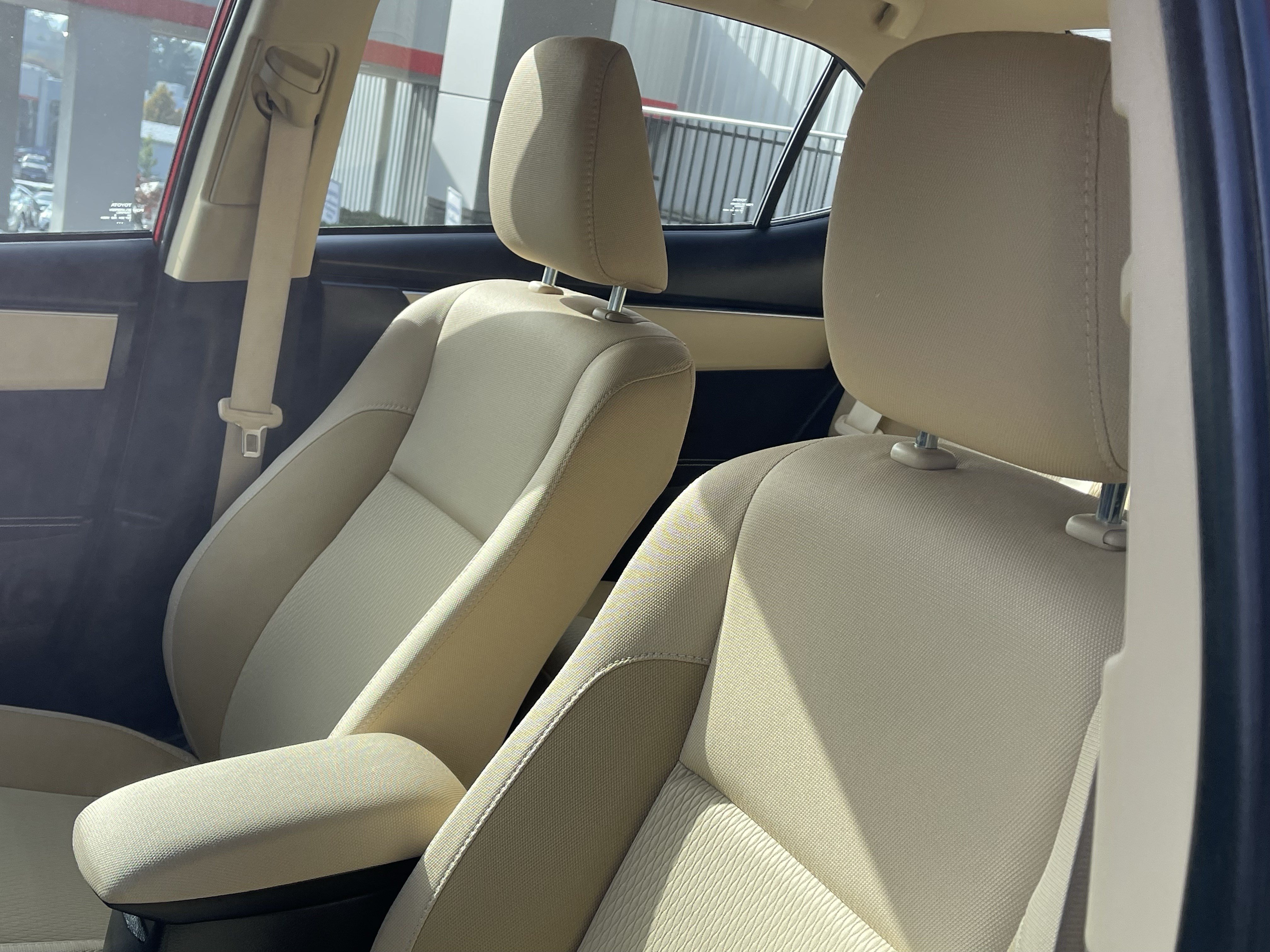 Certified 2019 Toyota Corolla LE FWD image 17