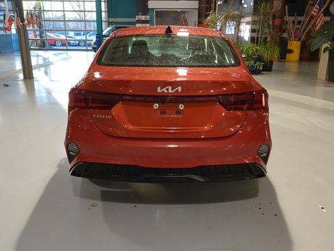 Used 2023 Kia Forte LXS image 9