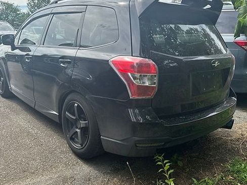 Used 2015 Subaru Forester 2.5i Premium w/ All-Weather Package AWD/4WD image 5