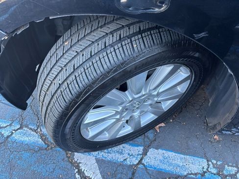 Used 2017 Toyota Sienna XLE 7-Passenger image 27