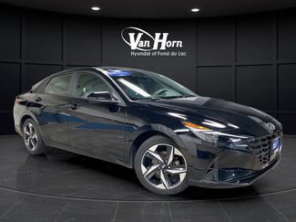 Used 2023 Hyundai Elantra SEL w/ Convenience Package FWD video 1