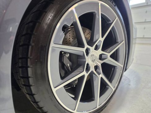 Used 2025 Porsche 911 Carrera T RWD image 88