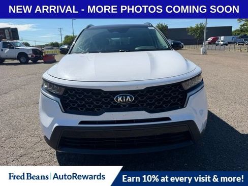 Used 2021 Kia Sorento S w/ Panoramic Sunroof Package AWD/4WD image 2