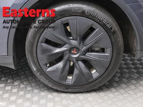 Used 2023 Tesla Model Y Long Range AWD/4WD image 8