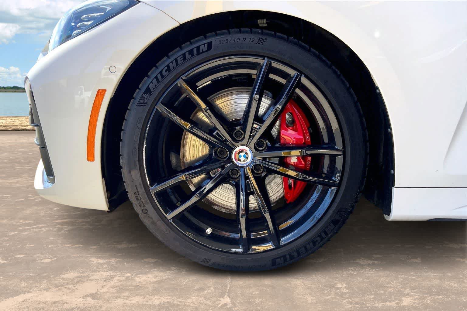Used 2023 BMW M440i Convertible w/ Premium Package RWD image 8