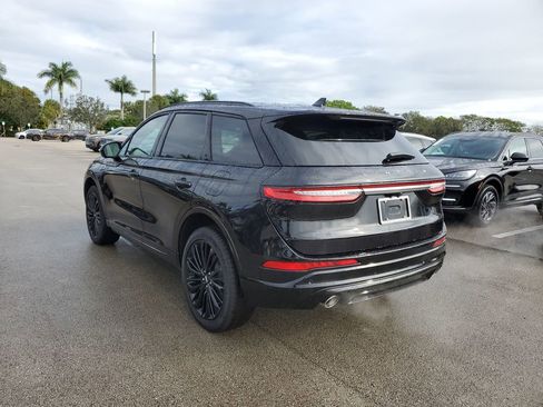 New 2026 Lincoln Corsair Premiere image 3