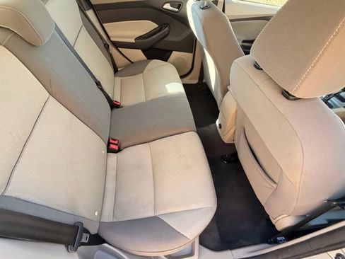 Used 2012 Ford Focus SE image 27