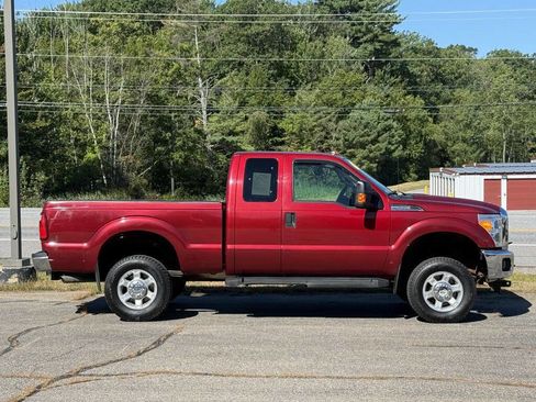 Used 2014 Ford F250 XLT w/ Snow Plow Prep Package image 3