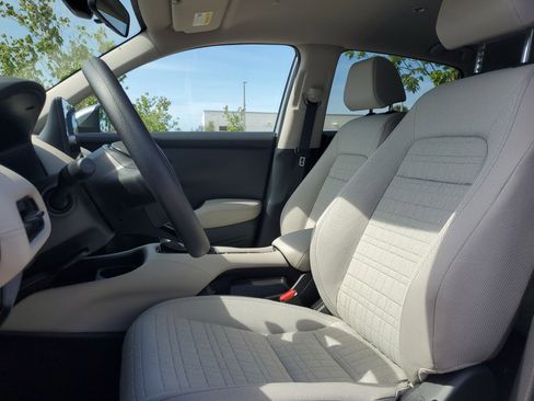 New 2026 Honda HR-V LX image 23