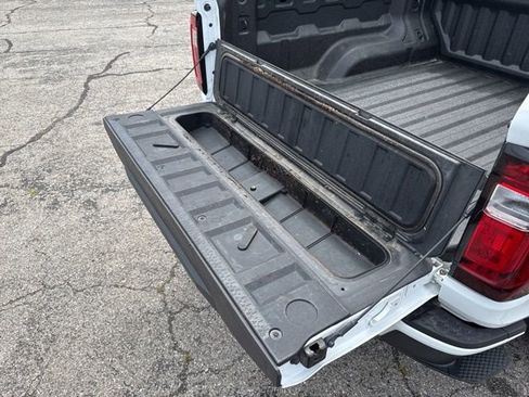 Used 2024 GMC Canyon AT4 AWD/4WD image 11