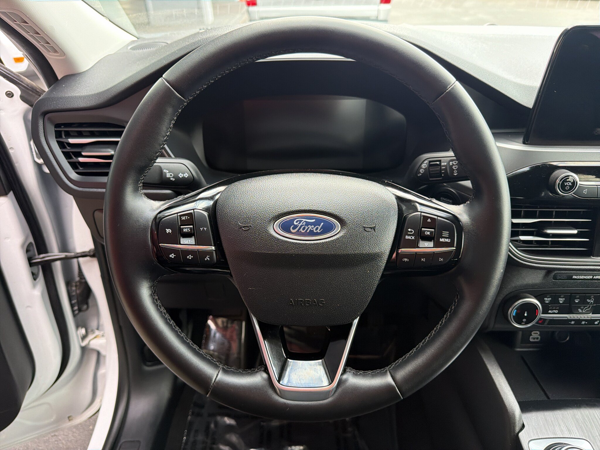 Certified 2025 Ford Escape Active AWD/4WD image 19