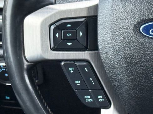 Used 2020 Ford F350 Platinum w/ Tremor Off-Road Package AWD/4WD image 32