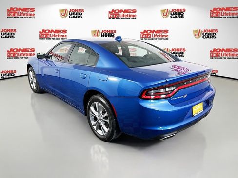 Used 2023 Dodge Charger SXT image 2