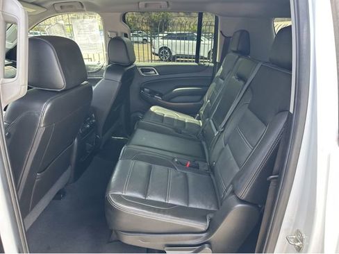 Used 2020 GMC Yukon XL Denali RWD image 18