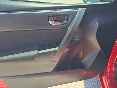 Used 2019 Toyota Corolla LE FWD image 16