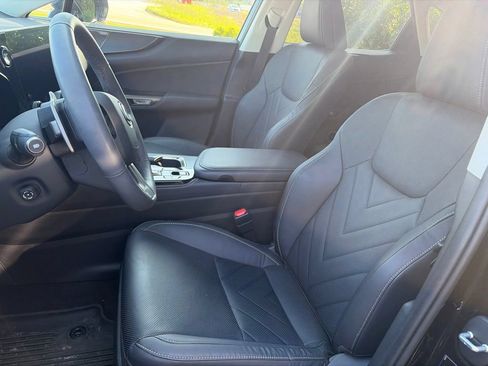 Used 2024 Lexus NX 350h AWD w/ Vision Package image 4